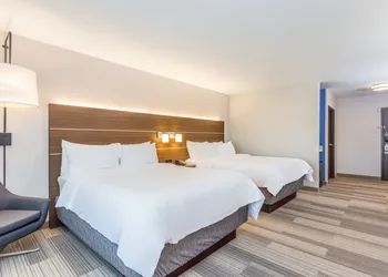 Holiday Inn Express & Suites Eau Claire North by IHG hotel thumbnail 7