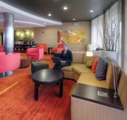 Courtyard by Marriott Medford Airport hotel detail image 3