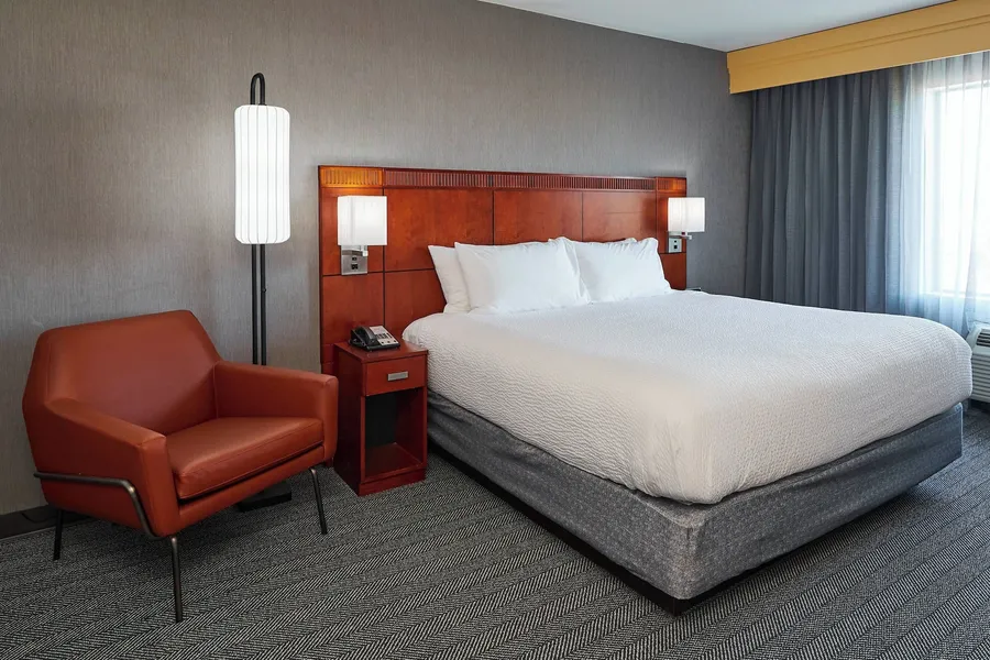 Courtyard by Marriott Medford Airport hotel detail image 6