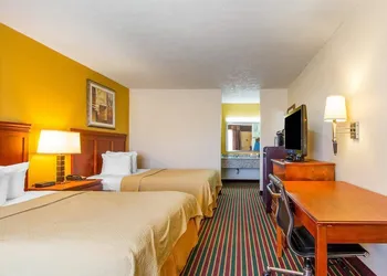 Quality Inn Dyersburg I-155 hotel thumbnail 8