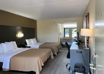 Rodeway Inn Walterboro I-95 hotel thumbnail 7