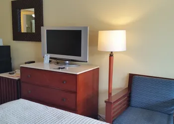 Days Inn by Wyndham Cocoa Cruiseport West At I-95/524 hotel thumbnail 8