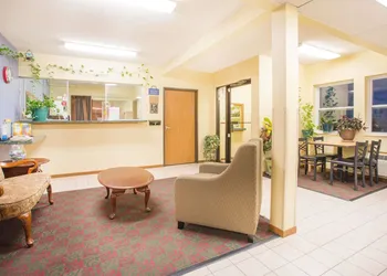 Days Inn by Wyndham Lexington NE hotel thumbnail 2