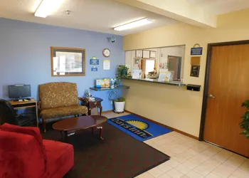 Days Inn by Wyndham Lexington NE hotel thumbnail 3