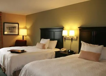 Hidden Falls Inn hotel thumbnail 2