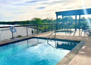 Hidden Falls Inn hotel thumbnail 5