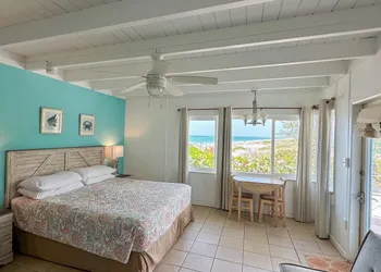 Pearl Beach Inn hotel thumbnail 4