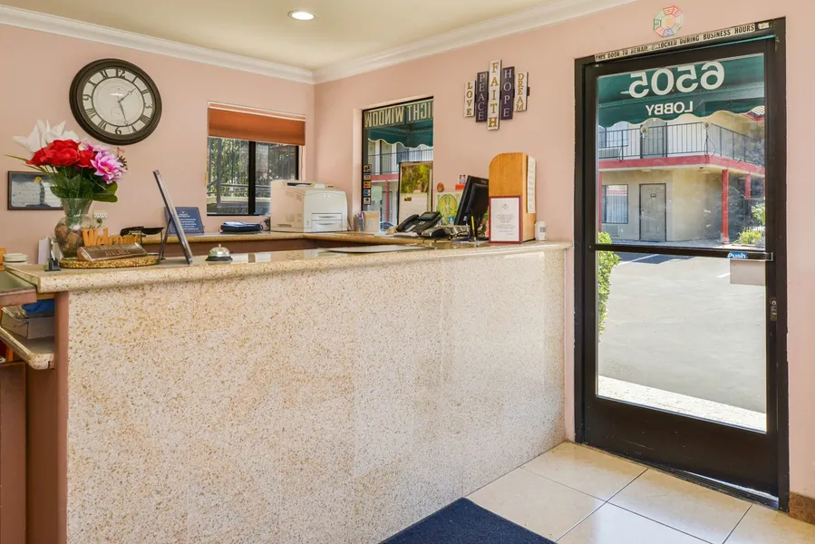 Atascadero Inn hotel detail image 2