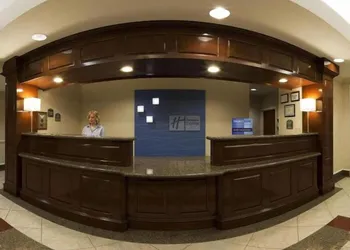 Holiday Inn Express & Suites Waxahachie by IHG hotel thumbnail 2