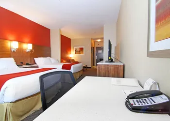 Holiday Inn Express & Suites Calgary NW - University Area by IHG hotel thumbnail 7