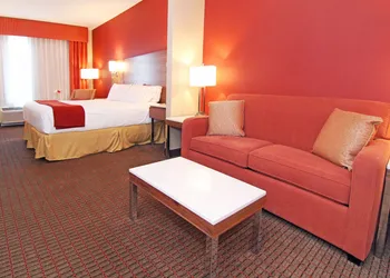 Holiday Inn Express & Suites Calgary NW - University Area by IHG hotel thumbnail 8
