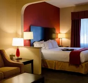 Holiday Inn Express Hotel & Suites Oxford by IHG hotel detail image 7