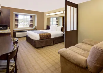 Microtel Inn & Suites by Wyndham Prairie du Chien hotel thumbnail 7