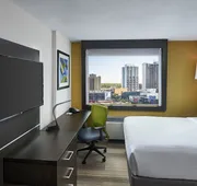 Holiday Inn Express Windsor Waterfront by IHG hotel detail image 7