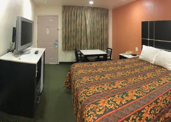 Days Inn by Wyndham Oroville hotel thumbnail 5