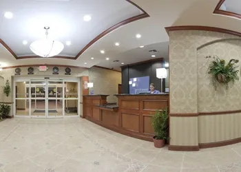 Holiday Inn Express Hotel & Suites Corsicana by IHG hotel thumbnail 2