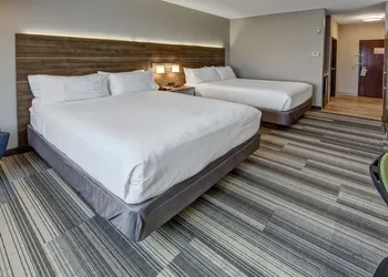 Holiday Inn Express Hotel & Suites Corsicana by IHG hotel thumbnail 6