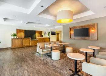 Best Western Plus CottonTree Inn hotel thumbnail 3