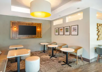 Best Western Plus CottonTree Inn hotel thumbnail 4