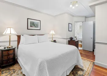 Penn's View Hotel hotel thumbnail 5