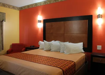 Magnolia Inn And Suites hotel thumbnail 3