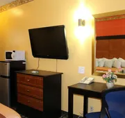 Magnolia Inn And Suites hotel detail image 4