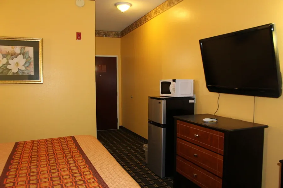 Magnolia Inn And Suites hotel detail image 6