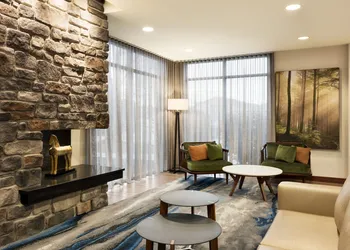 Fairfield Inn & Suites Hershey Chocolate Avenue hotel thumbnail 2