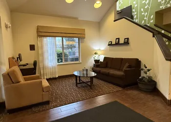 SureStay by Best Western Roseburg hotel thumbnail 2