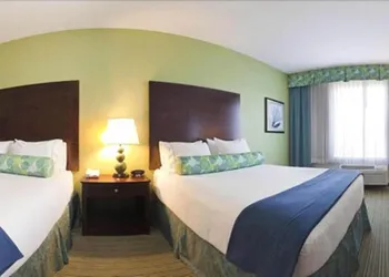 Holiday Inn Express Hotel & Suites Graham by IHG hotel thumbnail 5