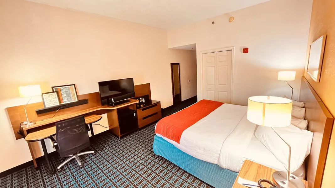 Comfort Inn & Suites Berea hotel detail image 2
