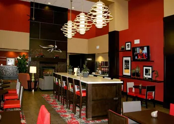 Hampton Inn & Suites Salt Lake City-University/Foothill Dr hotel thumbnail 3