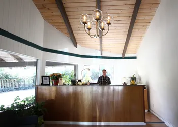 The Occidental Lodge hotel thumbnail 2