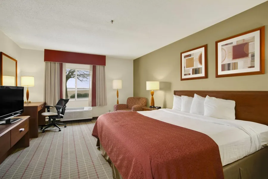 Baymont by Wyndham Evansville North/Haubstadt hotel detail image 2