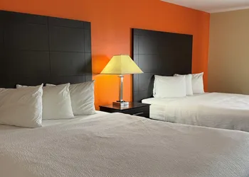 Baymont by Wyndham Evansville North/Haubstadt hotel thumbnail 7