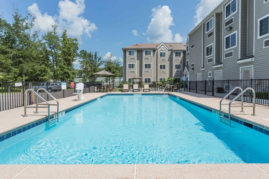 Microtel Inn & Suites by Wyndham Jacksonville Airport hotel detail image 2