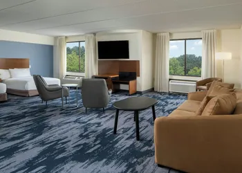 Fairfield Inn & Suites Atlanta Airport South/Sullivan Road hotel thumbnail 5
