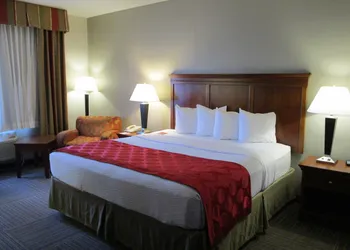 Ramada by Wyndham Platte City KCI Airport hotel thumbnail 8