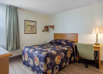 Rodeway Inn Asheville hotel thumbnail 6