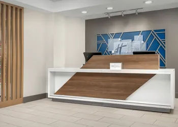 Holiday Inn Express Hotel & Suites Greensboro Airport Area by IHG hotel thumbnail 2