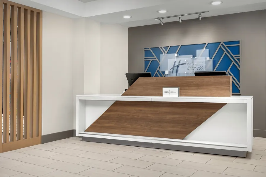 Holiday Inn Express Hotel & Suites Greensboro Airport Area by IHG hotel detail image 2