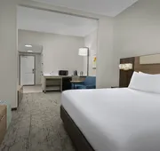 Holiday Inn Express Hotel & Suites Greensboro Airport Area by IHG hotel detail image 4