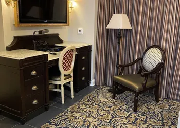 Place d'Armes Hotel hotel thumbnail 4