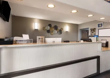SureStay Hotel by Best Western Grants hotel thumbnail 5