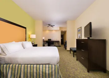 Holiday Inn Express Hotel and Suites Scranton by IHG hotel thumbnail 3