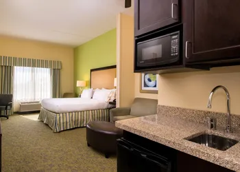 Holiday Inn Express Hotel and Suites Scranton by IHG hotel thumbnail 5