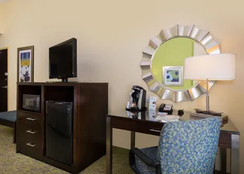 Holiday Inn Express Hotel and Suites Scranton by IHG hotel thumbnail 8