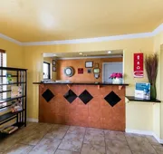 Econo Lodge Inn & Suites San Antonio near Frost Bank Center hotel detail image 3