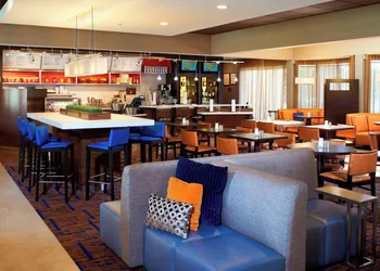 Courtyard by Marriott Chicago Deerfield hotel thumbnail 4