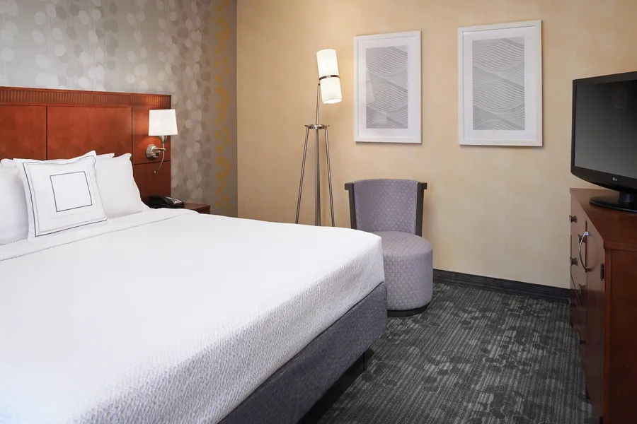 Courtyard by Marriott Chicago Deerfield hotel detail image 6